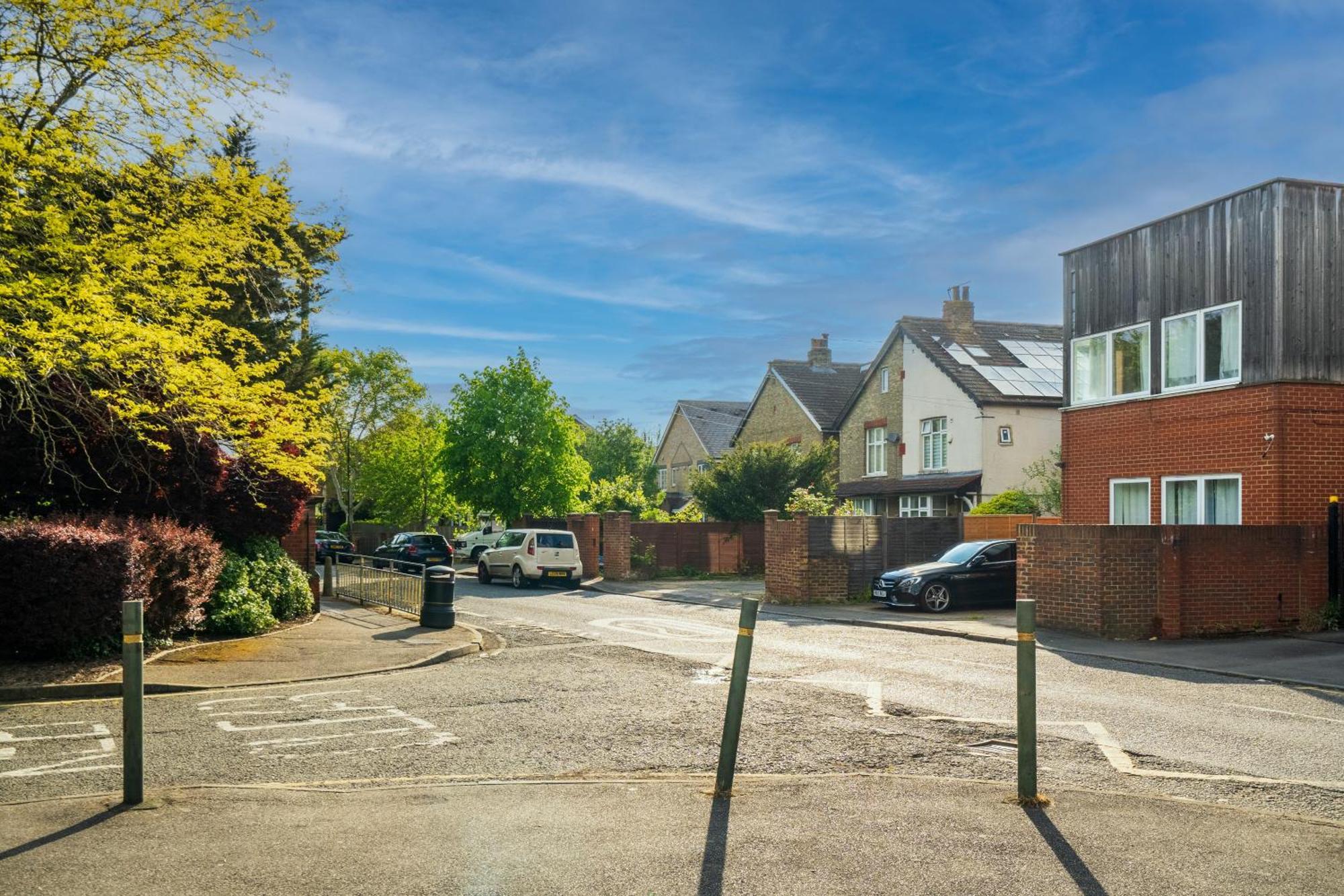 Modern 2 Bedroom Apartment In Mitcham, London エクステリア 写真