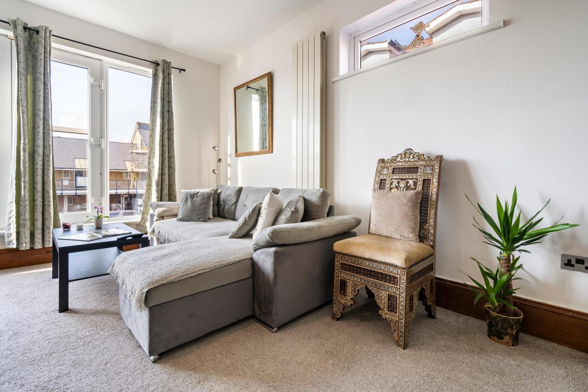 Modern 2 Bedroom Apartment In Mitcham, London エクステリア 写真